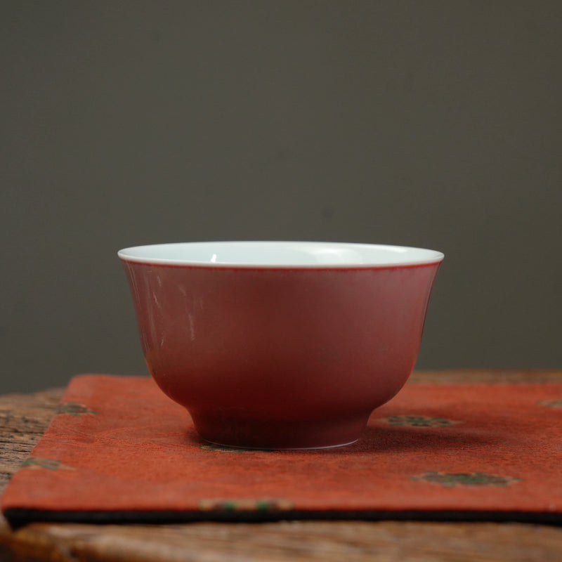 Twin Fish Master Cup – Rouge-Bean Red with Hand-Painted Underglaze Blue