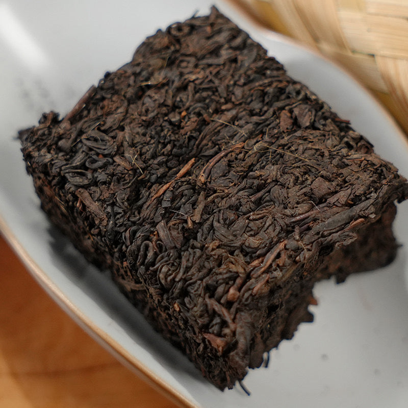 Tashi Delek 2013 Bamboo-Bound Tibetan Dark Tea