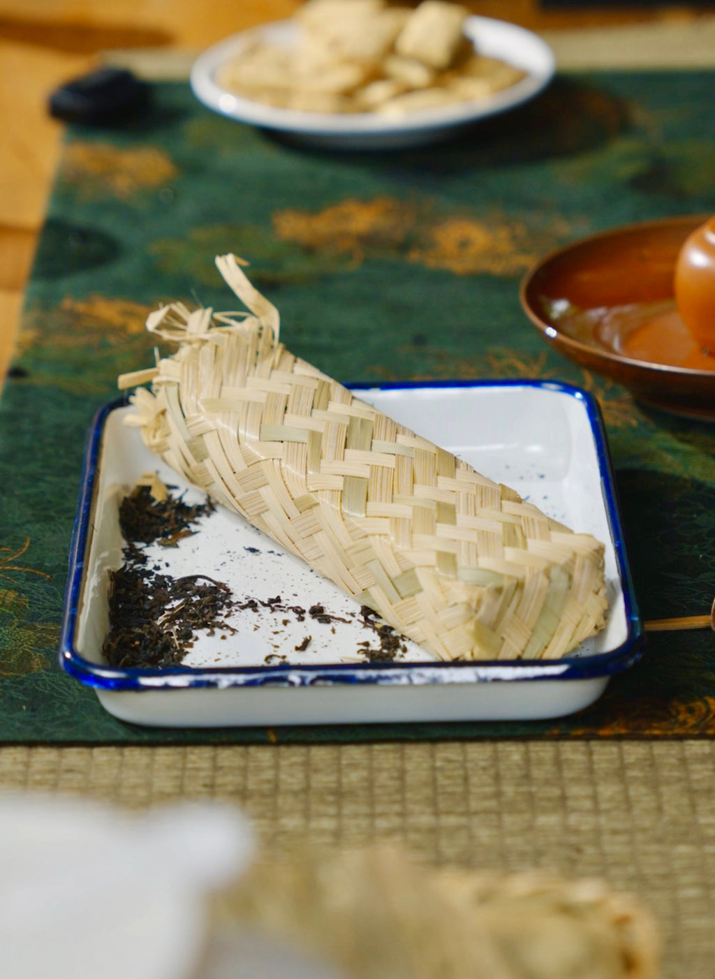 Tashi Delek 2013 Bamboo-Bound Tibetan Dark Tea