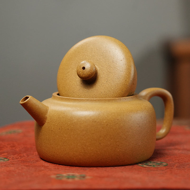 Chuchen Golden Duanni Yixing Zisha Teapot 150 ml
