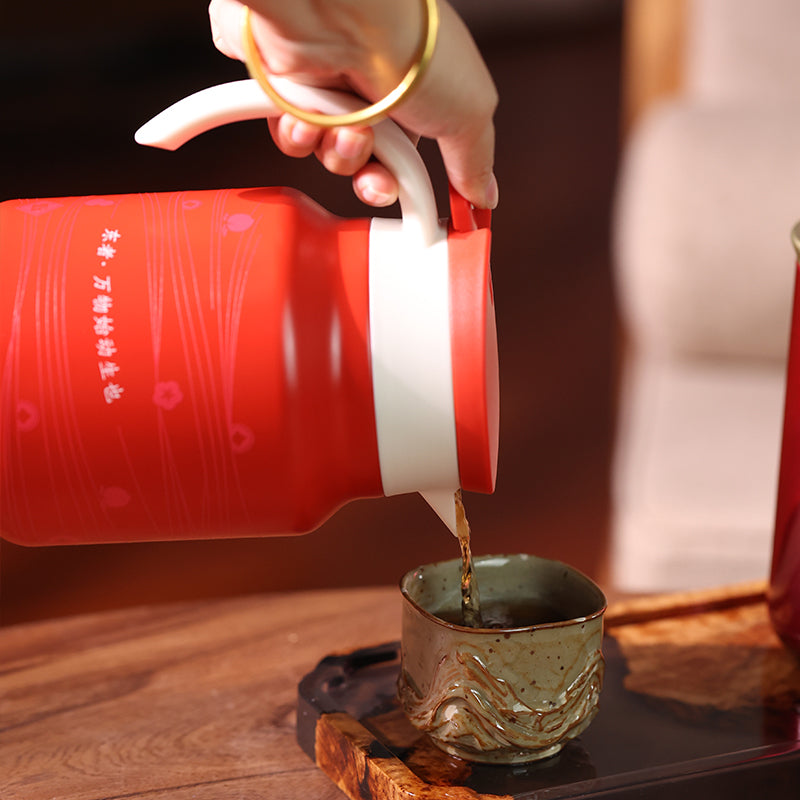 Ruyi Red | Ceramic-lined Thermos Teapot