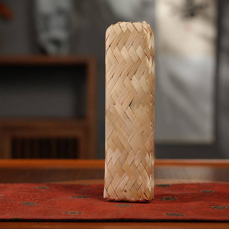 Tashi Delek 2013 Bamboo-Bound Tibetan Dark Tea